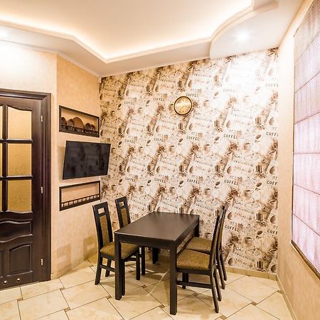 Аpartments On The Square Of Danylo Halytskyi Apartment Lviv Exterior photo
